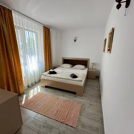 Serenity And 아파트 *