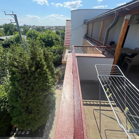 아파트 Serenity And