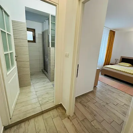 Serenity And 아파트 *