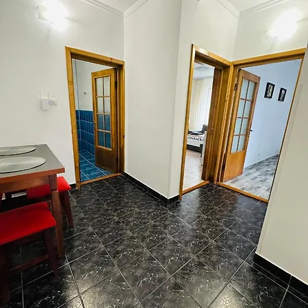 Serenity And 아파트