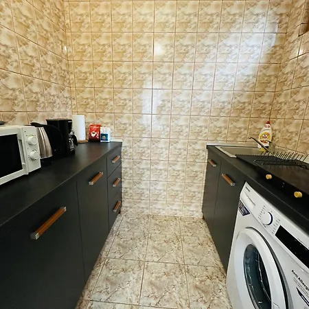 아파트 Serenity And