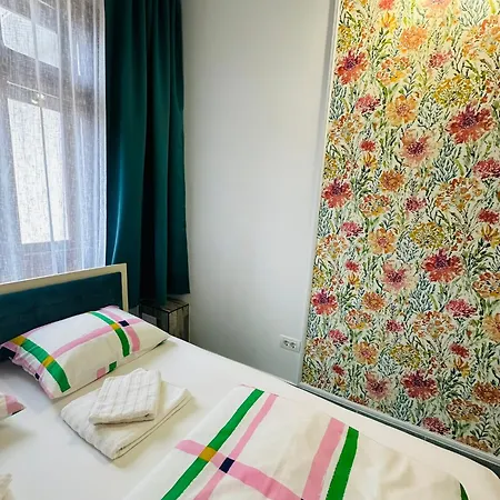 Serenity And 아파트