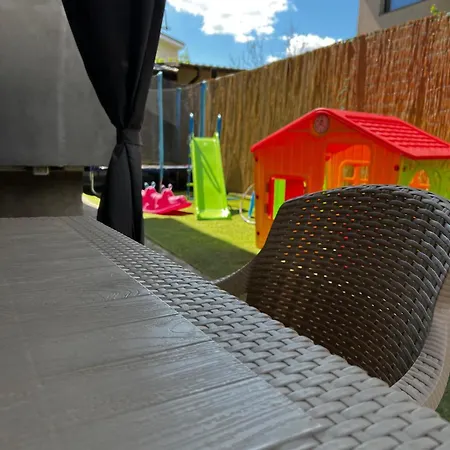 Serenity And Apartmán *