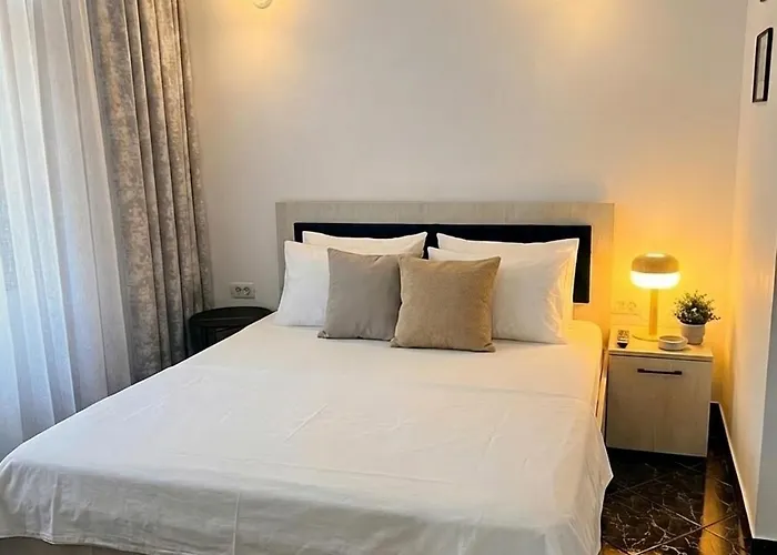 Serenity And 아파트 *