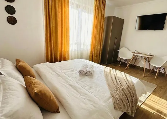 아파트 Serenity And *